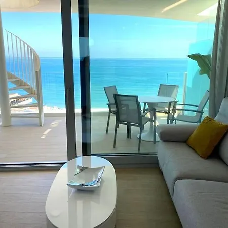 Atico Con Vistas Impresionantes